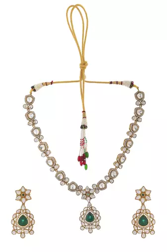 Royal kundan & emerald bridal jewelry set
