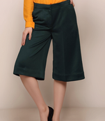 Green cropped trouser