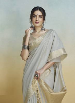 Off-white  khadi silk blend saree with tussle  3