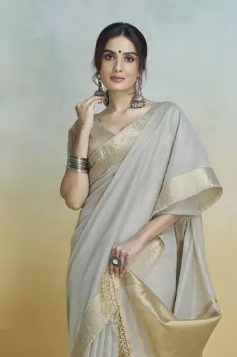 Off-white  khadi silk blend saree with tussle 