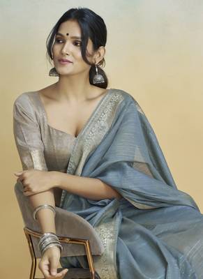 Grey  khadi silk blend saree with tussle  3
