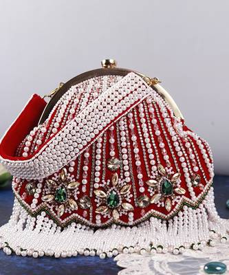 Red suede clutch with detachable chain 1