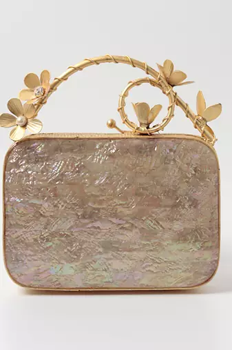 Gold clutch with removeable chain