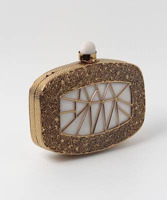 Hand crafted gold clutch with detachable chain 4