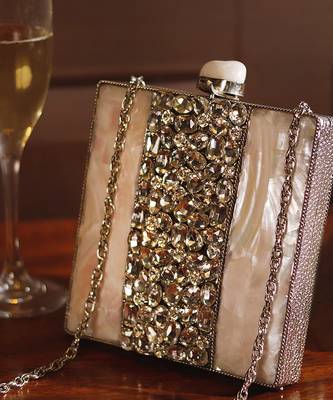Silver beaded clutch with detachable chain 5