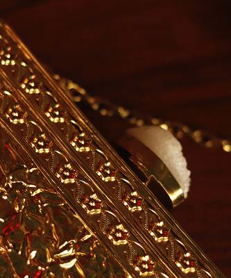 Gold clutch with detachable chain strap 2