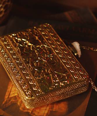 Gold clutch with detachable chain strap 3