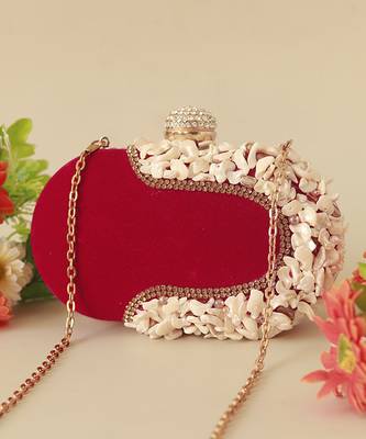Red velvet sea shells hand embroidered clutch 5