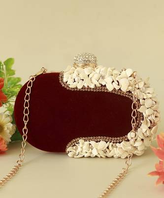 Velvet red sea shells hand embroidered clutch 5