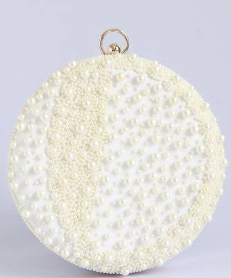 White hand embroidered clutch with pearl details 5
