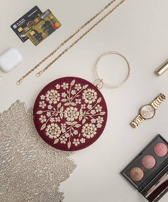 Red silk hand clutch with embroidery details 2