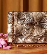 Gold clutch with removable chain