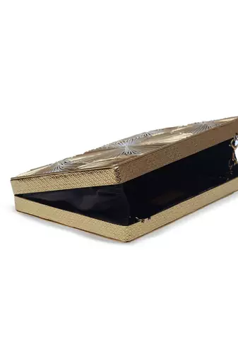 Gold clutch with removable chain
