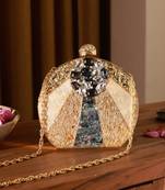 Gold round clutch with detachable chain