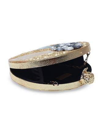 Gold round clutch with detachable chain 2