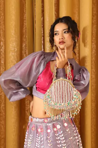 Red clutch with detachable chain