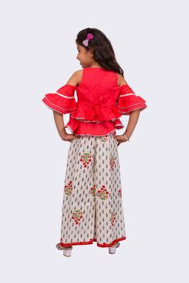 coral & white cold sleeve cotton top with printed sharara 2