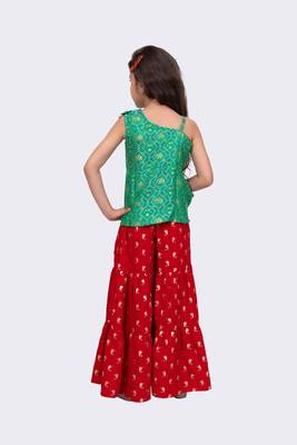 green & red sleeveless polyester one shoulder top with sharara 2