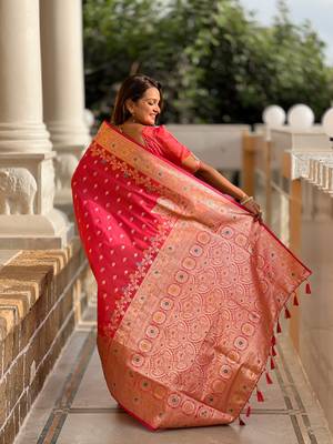 Gajri faux banarasi silk blend meenakari woven saree 2
