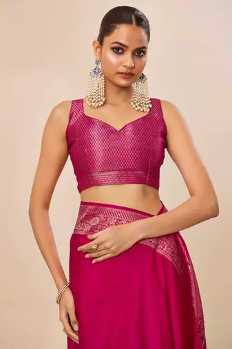 Pink dola silk blend woven saree