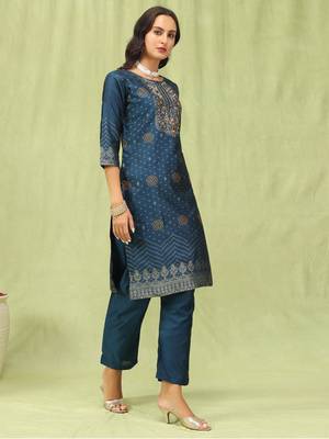 Blue embroidered cotton silk jacquard salwar suit 2