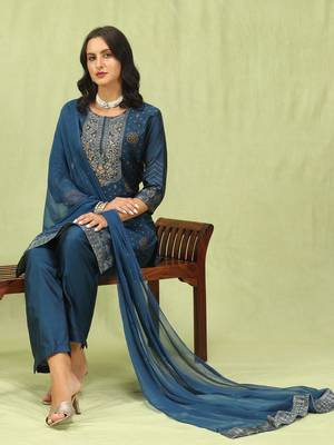 Blue embroidered cotton silk jacquard salwar suit 4