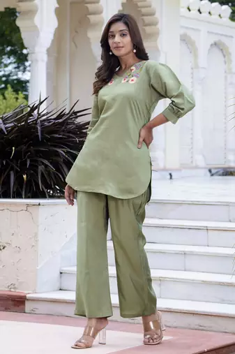 Pista embroidered silk blend salwar suit