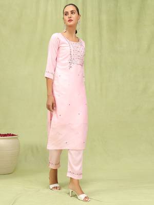 Pink embroidered silk blend salwar suit 2