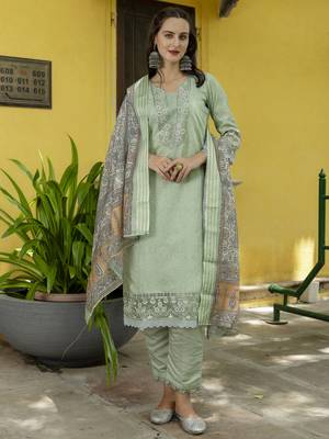 Pista embroidered silk blend salwar suit 4