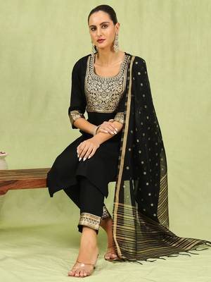 Black embroidered cotton blend salwar suit 3
