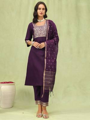 Purpel embroidered cotton blend salwar suit 3