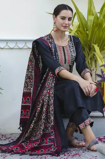 Black embroidered silk blend salwar suit