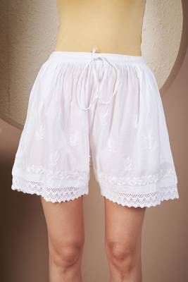 Women white chikankari plazzo 3