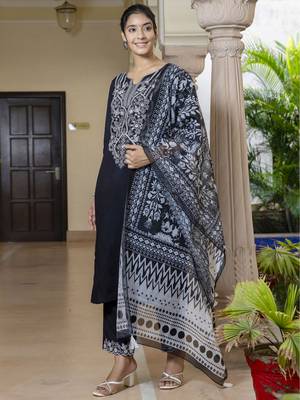 Black embroidered silk blend salwar suit 3