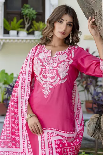 Pink embroidered silk blend salwar suit