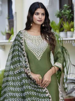 Green embroidered silk blend salwar suit 4