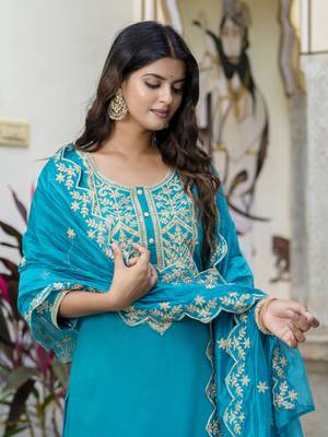 Blue embroidered silk blend salwar suit 4