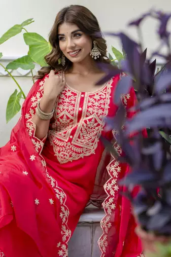 Pink embroidered silk blend salwar suit