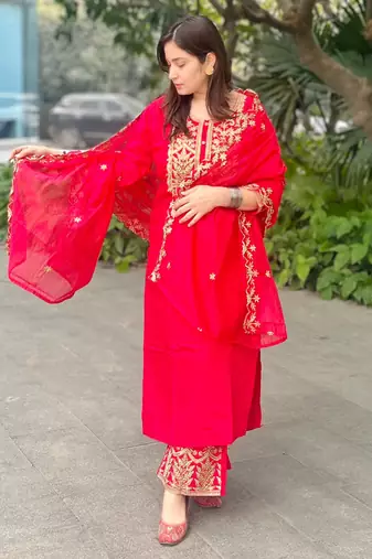 Pink embroidered silk blend salwar suit