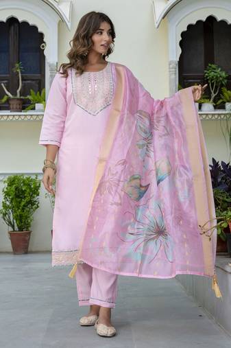 Pink embroidered silk blend salwar suit