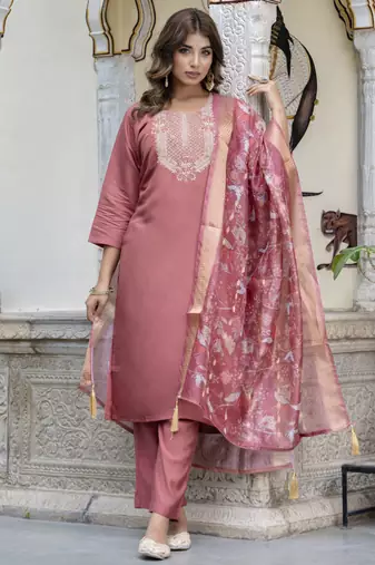 Gajri embroidered silk blend salwar suit