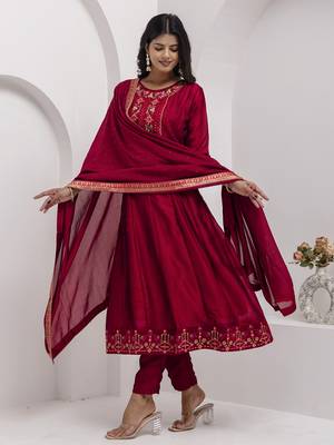 Red embroidered vichitra silk salwar suit 3