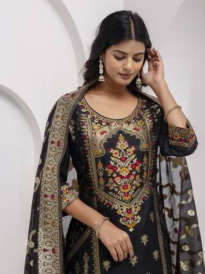 Black embroidered jacquard silk salwar suit 2