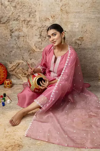 Pink embroidered silk blend salwar suit