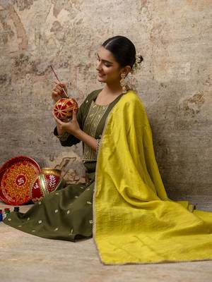 Green embroidered silk blend salwar suit 4