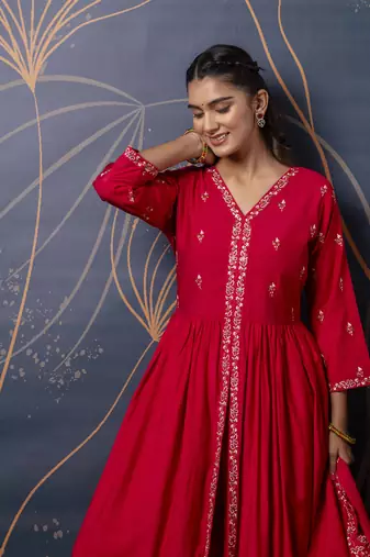 Pink embroidered silk blend salwar suit