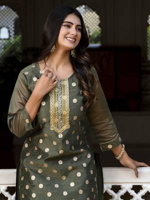 Green embroidered silk blend salwar suit 3