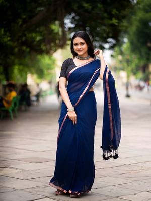 Aakar Nayra | Blue Handloom Cotton Saree 6