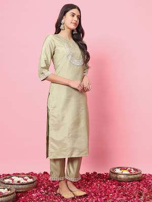 Pista embroidered silk blend kurta sets 3