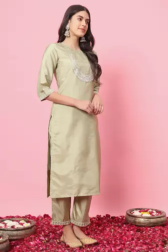 Pista embroidered silk blend kurta sets